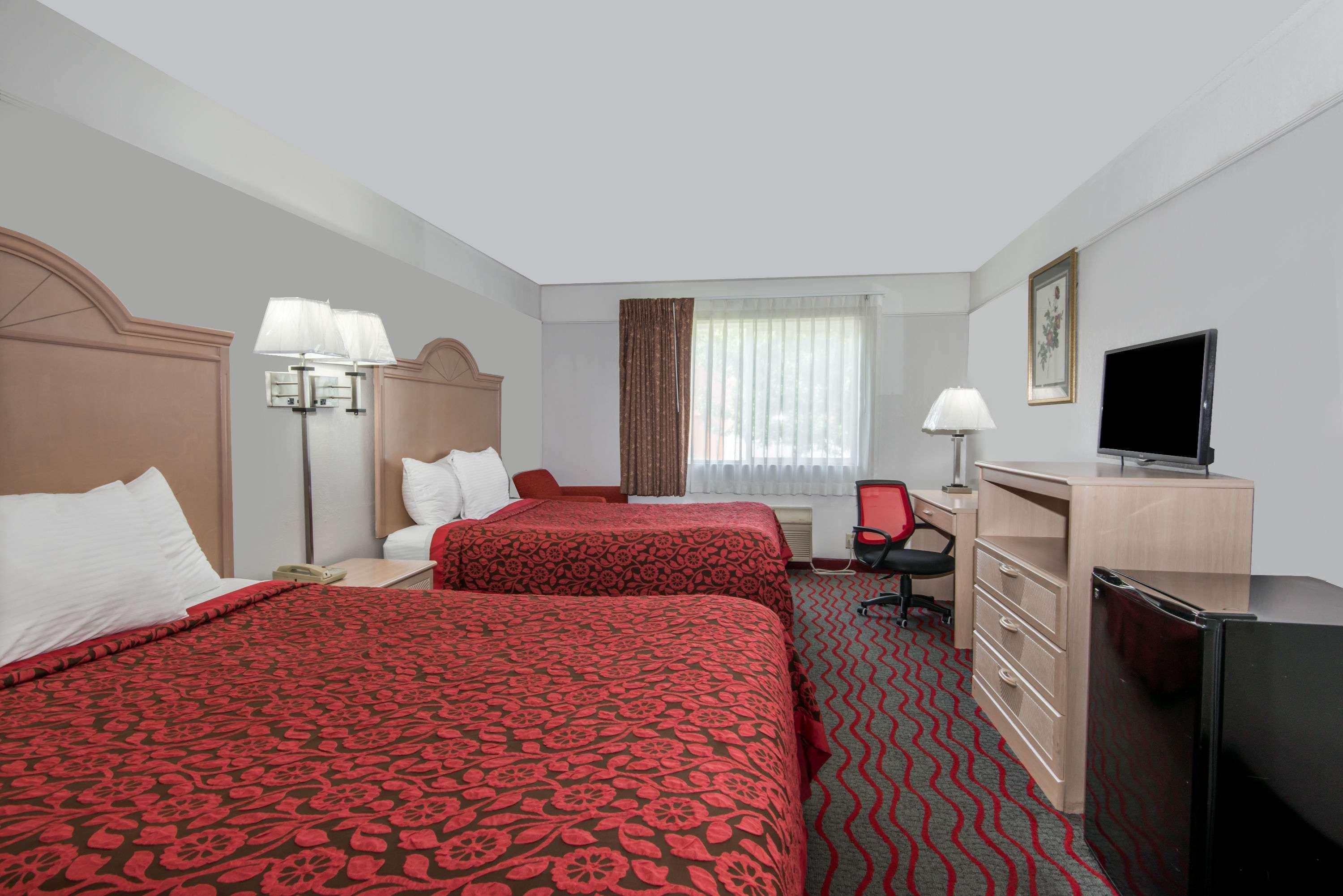 Days Inn By Wyndham Kansas City International Airport Exterior foto