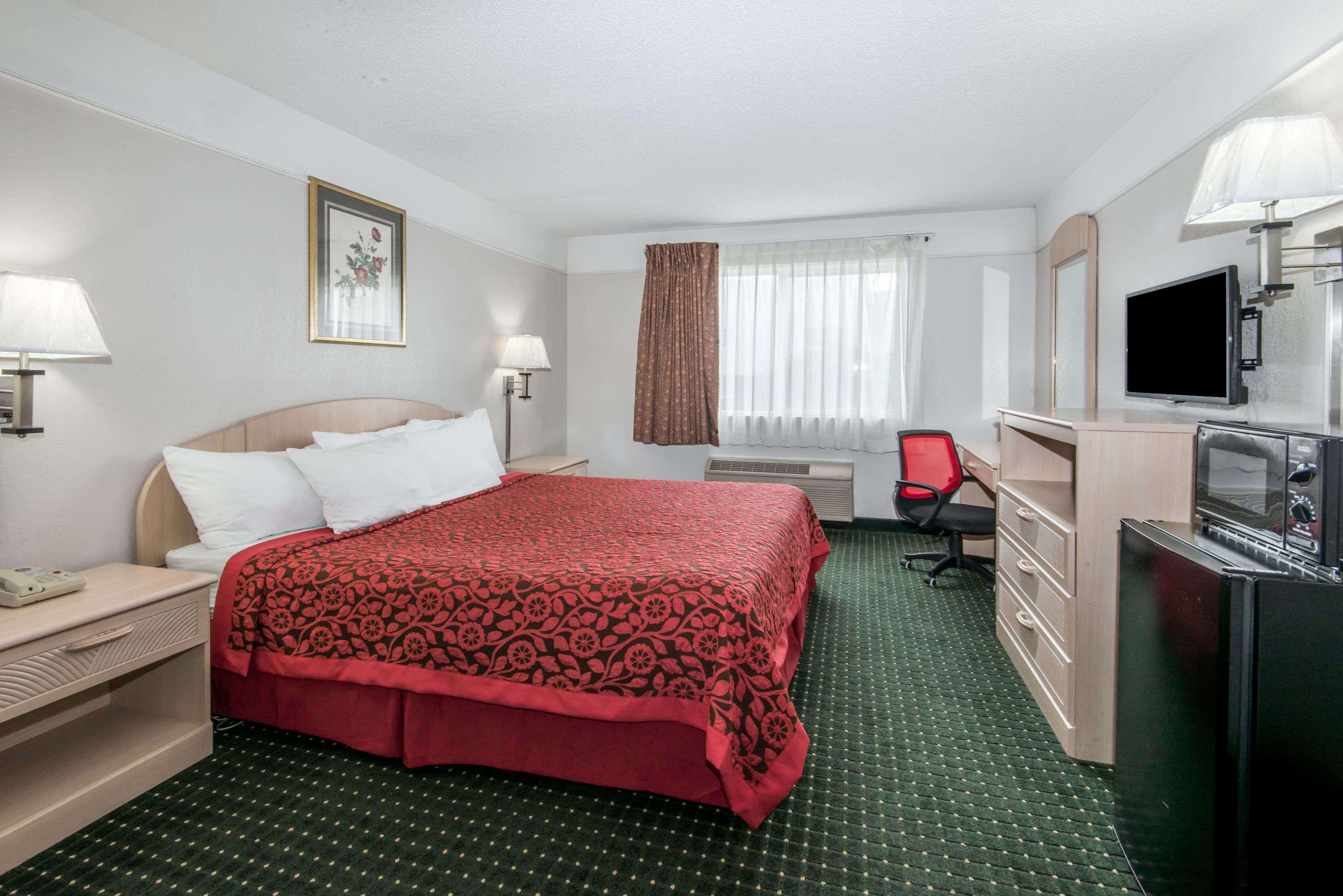 Days Inn By Wyndham Kansas City International Airport Exterior foto